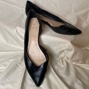 Aldo Leather Black Flat. Size 9.